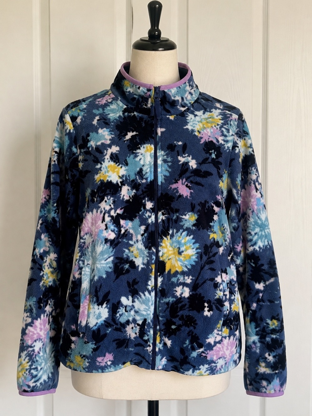 Vera Bradley Navy Multi Floral Full‑Zip Teddy Jacket